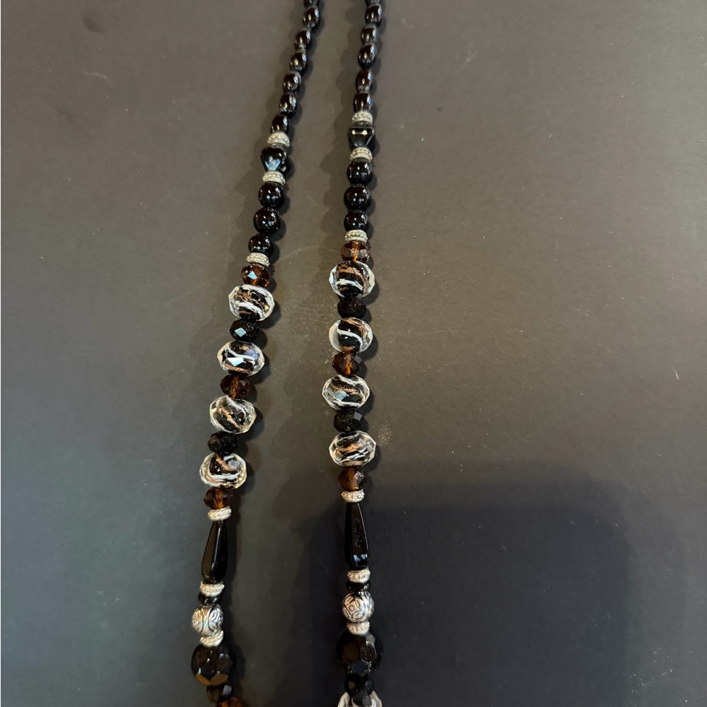 Chic Black and Silver Beaded Necklace